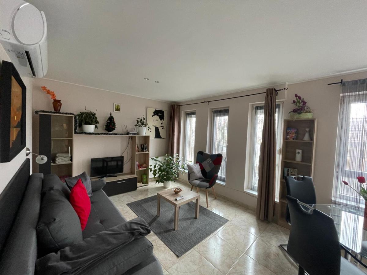 Nyil Apartman Wellnes ديبريتْسين المظهر الخارجي الصورة