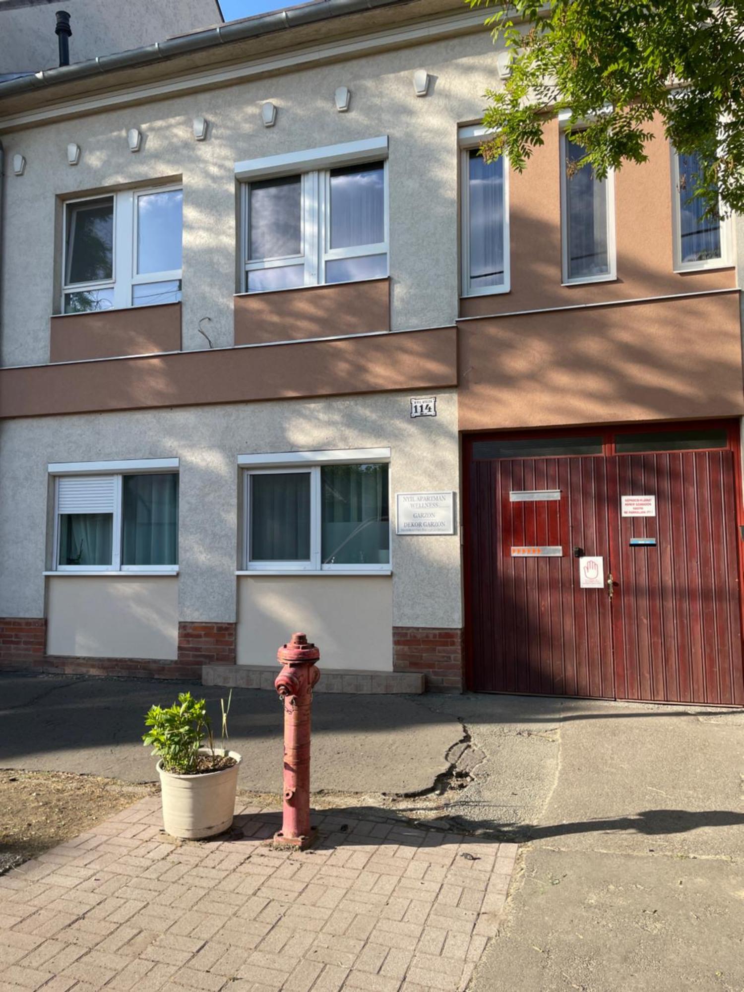 Nyil Apartman Wellnes ديبريتْسين المظهر الخارجي الصورة